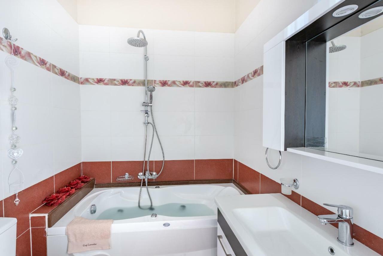 Aquarella Luxury Apartment Argassi Zewnętrze zdjęcie